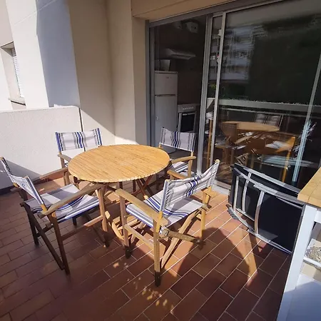 Coin-nuit Avec Balcon Et Parking A - Fr-1-780-41 * Sainte-Maxime