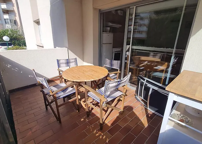 Coin-nuit Avec Balcon Et Parking A - Fr-1-780-41