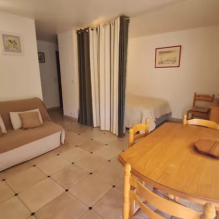 Apartamento Coin-nuit Avec Balcon Et Parking A - Fr-1-780-41