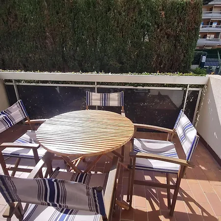 Apartamento Coin-nuit Avec Balcon Et Parking A - Fr-1-780-41